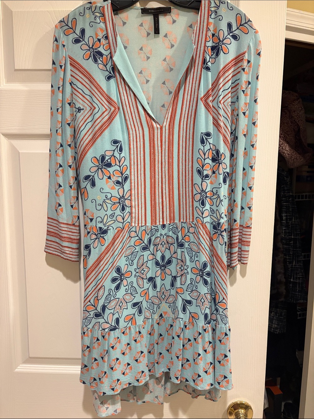 BCBGMaxAzria Light Blue Floral & Stripe V-Neck fully lined Dress